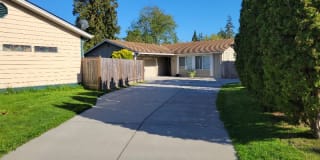 4610 150th Pl SW 4610 150th Pl SW Photo Gallery 1