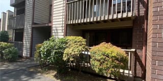 130 Coe Avenue 130 Coe Avenue Photo Gallery 1