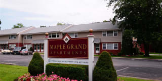 Maple Grand Photo Gallery 1
