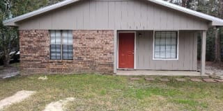 933 E 24th Ave - on the "Island" 933 E 24th Ave - on the "Island" Photo Gallery 1