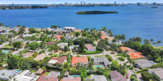 11525 NE 22nd Dr 11525 NE 22nd Dr Photo Gallery 1