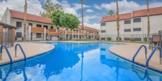 Tides on East Broadway Tides on East Broadway Photo Gallery 1