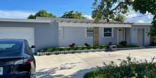 10000 SW 37th Ter 10000 SW 37th Ter Photo Gallery 1