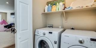 176 S 16th Pl 176 S 16th Pl Photo Gallery 1