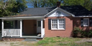 407 S Elm Street 407 S Elm Street Photo Gallery 1
