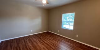 6012 NW Expressway Unit D 6012 NW Expressway Unit D Photo Gallery 1