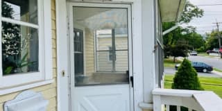 208 Claremont Ave 208 Claremont Ave Photo Gallery 1
