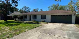 122 Norwich Dr 122 Norwich Dr Photo Gallery 1