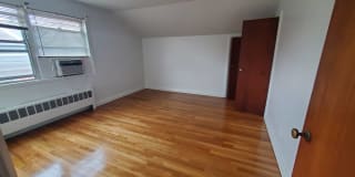 122 Hyatt Avenue 122 Hyatt Avenue Photo Gallery 1