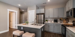 Trails at Hunter Pointe Trails at Hunter Pointe Photo Gallery 1