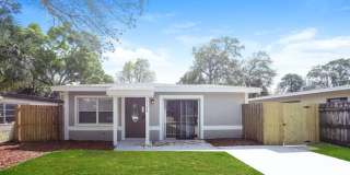 7144 35th Avenue North 7144 35th Avenue North Photo Gallery 1