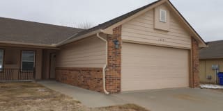 1609 Clover Drive 1609 Clover Drive Photo Gallery 1