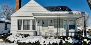 16435 Manchester Ave 16435 Manchester Ave Photo Gallery 1
