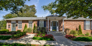 Ashton Pointe Apartments of Indianapolis Ashton Pointe Apartments of Indianapolis Photo Gallery 1