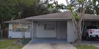 2308 52nd Ave Dr. W A 2308 52nd Ave Dr. W A Photo Gallery 1