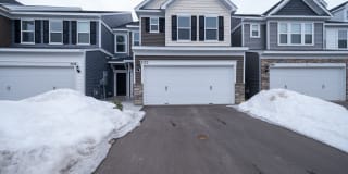 7170 Walnut Grove Way N. 7170 Walnut Grove Way N. Photo Gallery 1