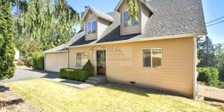 2440 Mcgregor Road South East 2440 Mcgregor Road South East Photo Gallery 1