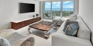 2715 N Ocean Blvd 2715 N Ocean Blvd Photo Gallery 1