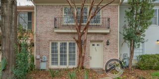 2050 Rexford Rd 2050 Rexford Rd Photo Gallery 1