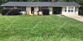 35 Meadowview Rd NW 35 Meadowview Rd NW Photo Gallery 1