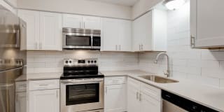 Tides on Rosemeade West Apartments Tides on Rosemeade West Apartments Photo Gallery 1