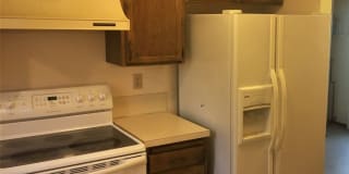 1218 S 244th Place 1218 S 244th Place Photo Gallery 1