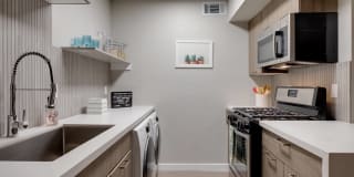 Collins Off Colter Collins Off Colter Photo Gallery 1