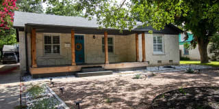 245 CALUMET PL 245 CALUMET PL Photo Gallery 1