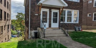 2711 Broadway Ave 2711 Broadway Ave Photo Gallery 1