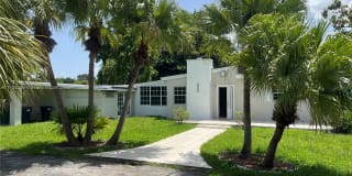 5925 SW 87th Ave 5925 SW 87th Ave Photo Gallery 1