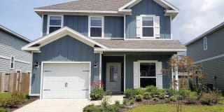 121 Carriage Road 121 Carriage Road Photo Gallery 1
