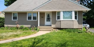 22 Roxbury Road 22 Roxbury Road Photo Gallery 1