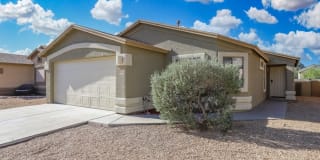 5333 South Newcastle Court 5333 South Newcastle Court Photo Gallery 1