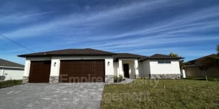 4001 NE 20th Pl 4001 NE 20th Pl Photo Gallery 1