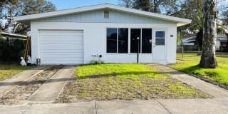 76 River Beach Drive 76 River Beach Drive Photo Gallery 1