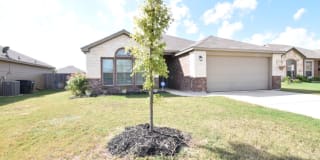 1024 Roanoke Dr 1024 Roanoke Dr Photo Gallery 1