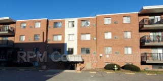 900 Governors Dr 900 Governors Dr Photo Gallery 1
