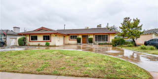 950 E Mountain View Avenue 950 E Mountain View Avenue Photo Gallery 1
