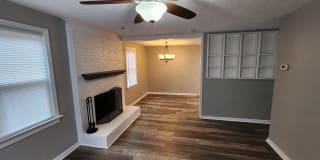 203 PineTree Rd 203 PineTree Rd Photo Gallery 1