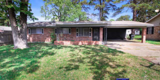 182 Moor Rd. 182 Moor Rd. Photo Gallery 1