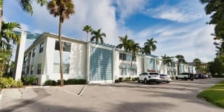 1295 Gulf Shore BLVD S 1295 Gulf Shore BLVD S Photo Gallery 1