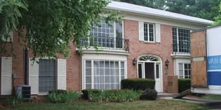 414 Highwood Drive - 414 414 Highwood Drive - 414 Photo Gallery 1