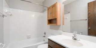 Oaks of Lakeville Oaks of Lakeville Photo Gallery 1