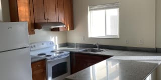 963 Ravenscourt AvenueUnit 4 963 Ravenscourt AvenueUnit 4 Photo Gallery 1