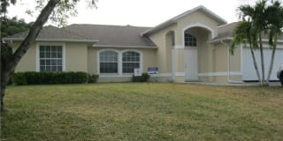 2716 SW 12th Place 2716 SW 12th Place Photo Gallery 1