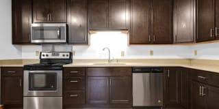 Oaks Lincoln Apartments Oaks Lincoln Apartments Photo Gallery 1