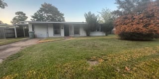 295 East Florida Avenue 295 East Florida Avenue Photo Gallery 1