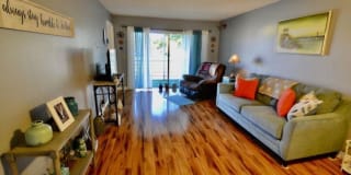 100 Lake Meryl Drive 100 Lake Meryl Drive Photo Gallery 1