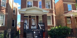 5939 S Maplewood Ave 2 5939 S Maplewood Ave 2 Photo Gallery 1