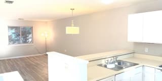 1650 Eagles Place Apt. H204 1650 Eagles Place Apt. H204 Photo Gallery 1